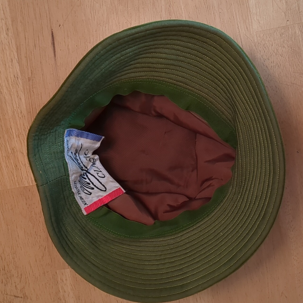1960s Vintage Green Velvet Bucket Hat Mr. John Classic Paris New York - Picture 6 of 9